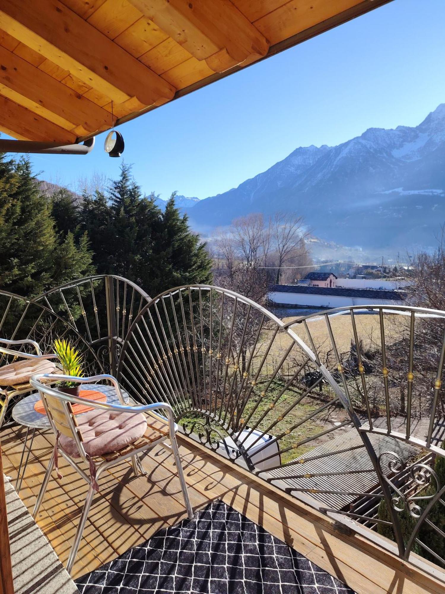 La Villa Gialla Aoste Extérieur photo
